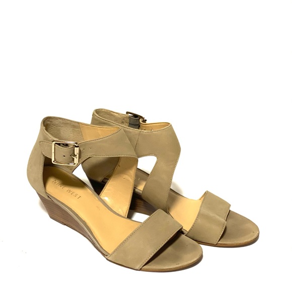 Nine West Wedges Sandals - Picture 4 of 13
